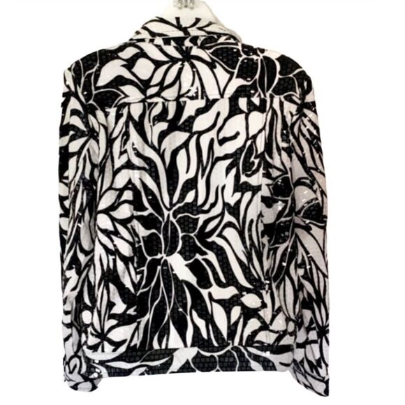NWT Elementz Leaf Print Black & White Button Blouse — Size MP - Picture 3 of 8